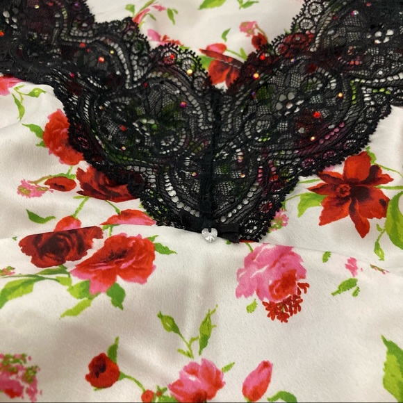 Victoria’s Secret Cami Set Satin Large - Picture 16 of 16